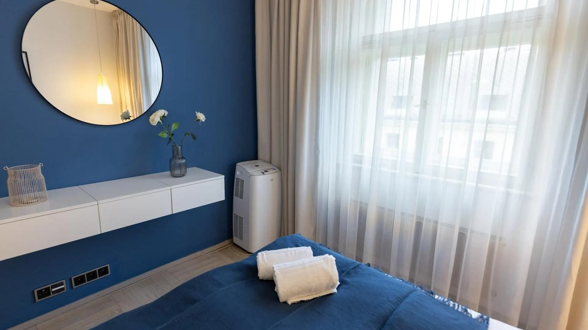 Chic & Central New Town Apartment By Subway Prague